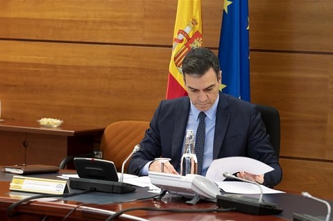 El Gobierno de España aprueba un nuevo paquete de medidas de contenido social y económicoEl Gobierno de España aprueba un nuevo paquete de medidas de contenido social y económico