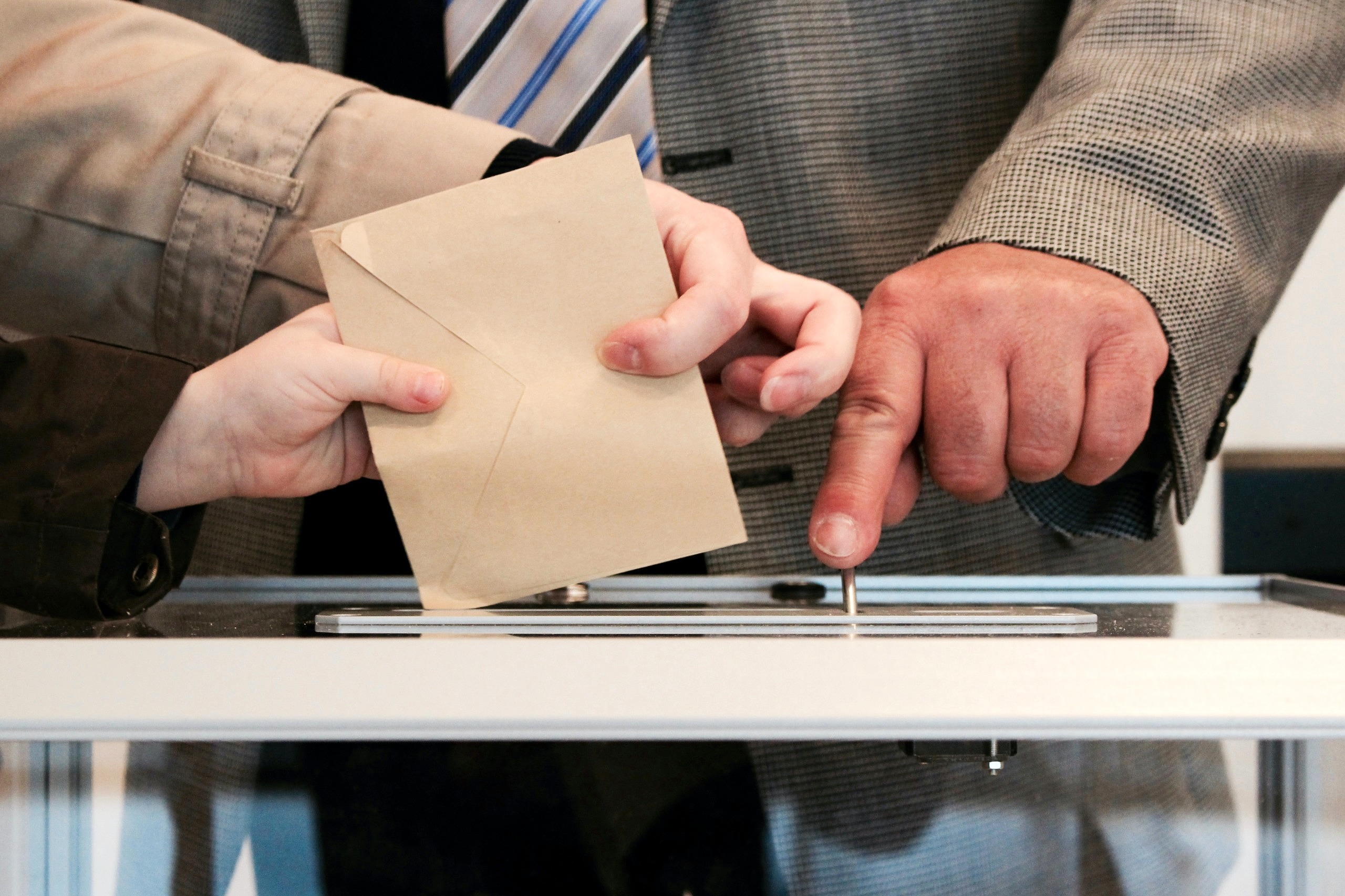 El oficialismo y los partidos tradicionales pierden en electorado en ChileEl oficialismo y los partidos tradicionales pierden en electorado en Chile