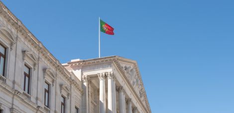 Eleições em Portugal: AD de Luís Montenegro ganha de novo, mas enfrenta novos desafios